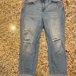 Denizen by Levi’s Light wash boyfriend jeans